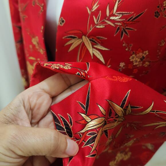 Silk Chinese Jaquard Stitched Floral Asian Red Open Jacket, Size Large - Picture 4 of 7